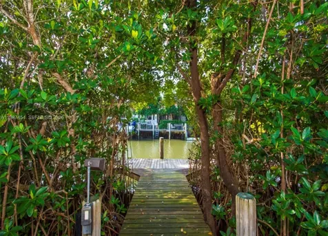 2135 Island Drive Vero Beach FL 32963
