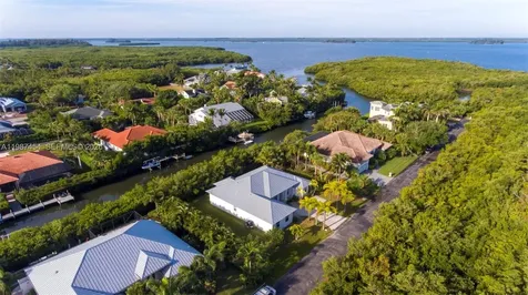 2135 Island Drive Vero Beach FL 32963