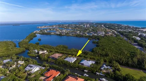 2135 Island Drive Vero Beach FL 32963