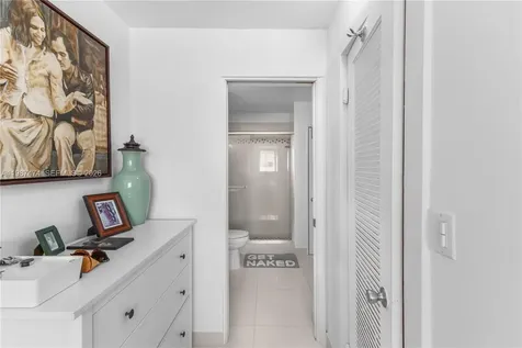 345 Ocean Drive Miami Beach FL 33139