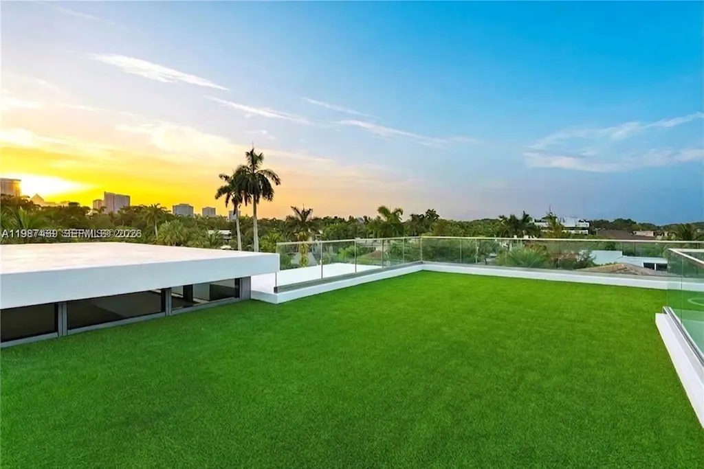440 Mola Avenue Fort Lauderdale FL 33301
