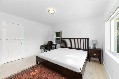 5731 SW 62nd Terrace Miami FL 33143