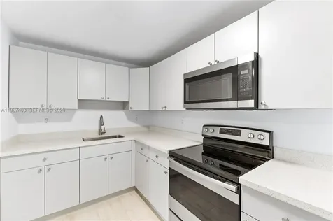 5731 SW 62nd Terrace Miami FL 33143