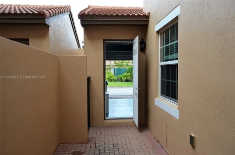 1524 SW 147th Avenue Pembroke Pines FL 33027