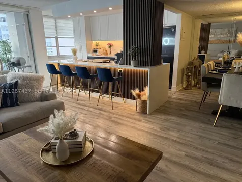 18061 Biscayne Boulevard Aventura FL 33160