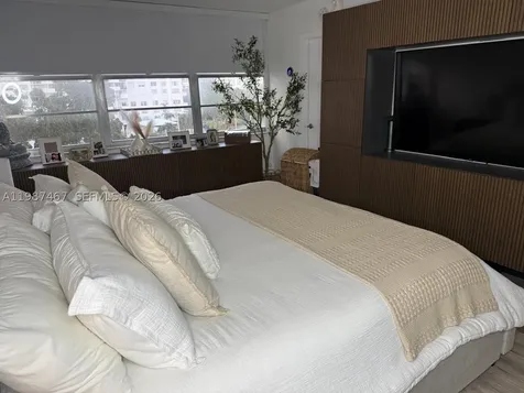 18061 Biscayne Boulevard Aventura FL 33160
