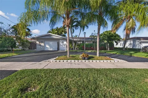 371 SE 3rd Street Pompano Beach FL 33060
