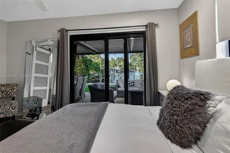 371 SE 3rd Street Pompano Beach FL 33060
