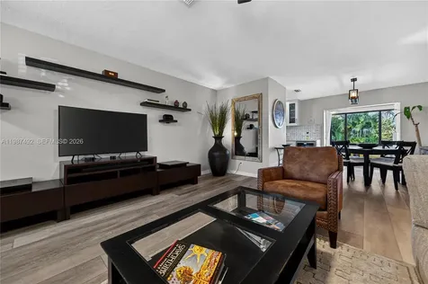 371 SE 3rd Street Pompano Beach FL 33060