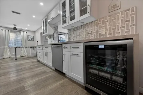 371 SE 3rd Street Pompano Beach FL 33060