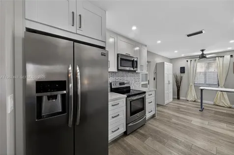371 SE 3rd Street Pompano Beach FL 33060
