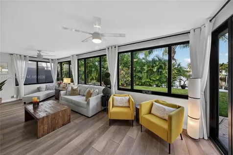 371 SE 3rd Street Pompano Beach FL 33060