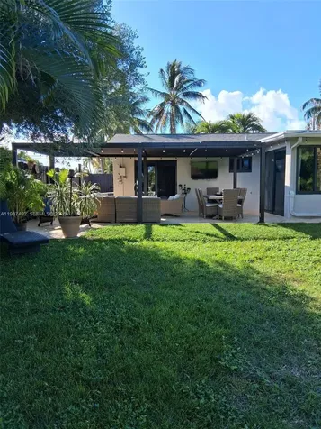 371 SE 3rd Street Pompano Beach FL 33060