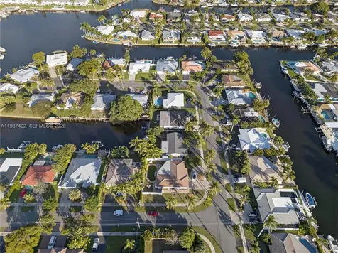 371 SE 3rd Street Pompano Beach FL 33060
