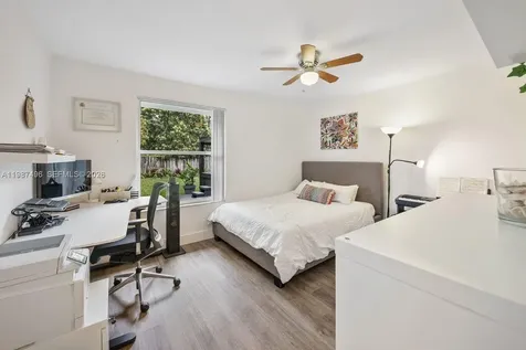 12825 SW 116th Street Miami FL 33186