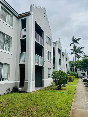 777 SW 111th Way Pembroke Pines FL 33025