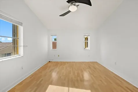 1041 NW 189th Avenue Pembroke Pines FL 33029