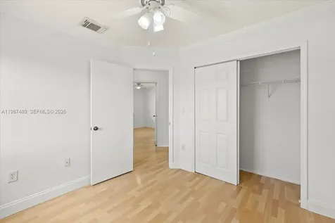 1041 NW 189th Avenue Pembroke Pines FL 33029