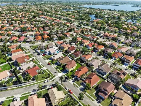 1041 NW 189th Avenue Pembroke Pines FL 33029