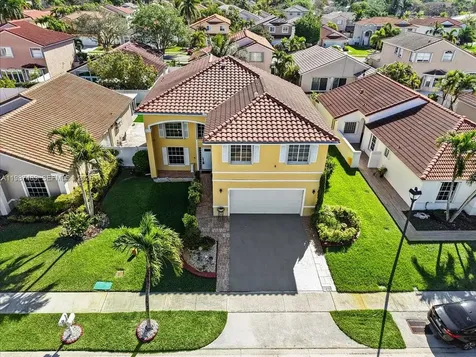1041 NW 189th Avenue Pembroke Pines FL 33029