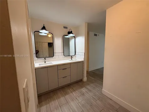 21133 SW 85th Avenue Cutler Bay FL 33189