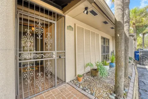 8352 Dundee Terrace Miami Lakes FL 33016