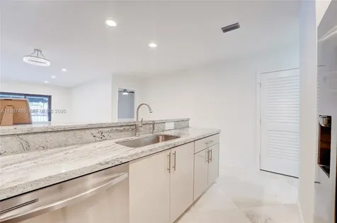 8352 Dundee Terrace Miami Lakes FL 33016