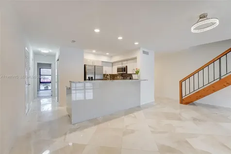 8352 Dundee Terrace Miami Lakes FL 33016