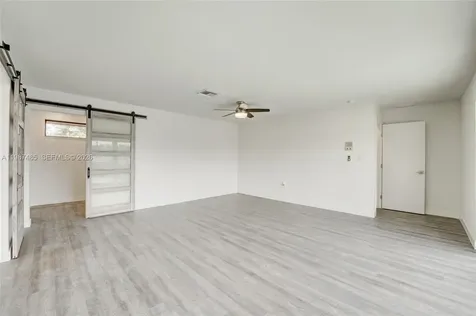 8352 Dundee Terrace Miami Lakes FL 33016