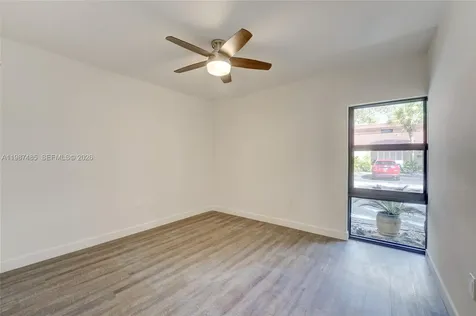 8352 Dundee Terrace Miami Lakes FL 33016