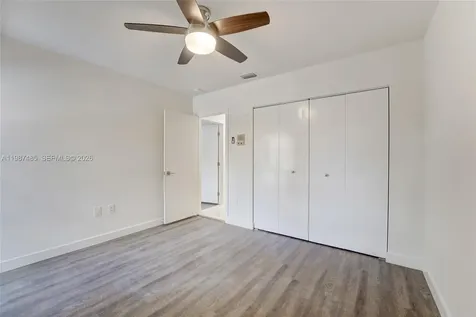 8352 Dundee Terrace Miami Lakes FL 33016