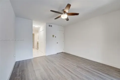 8352 Dundee Terrace Miami Lakes FL 33016
