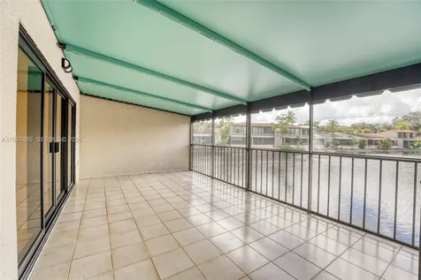8352 Dundee Terrace Miami Lakes FL 33016
