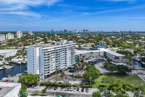 13155 Ixora Court North Miami FL 33181