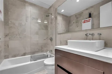 140 Hampton Lane Key Biscayne FL 33149