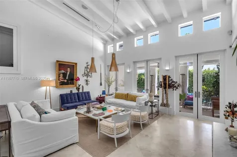140 Hampton Lane Key Biscayne FL 33149