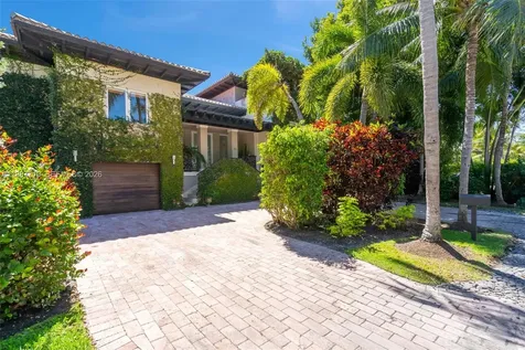 140 Hampton Lane Key Biscayne FL 33149