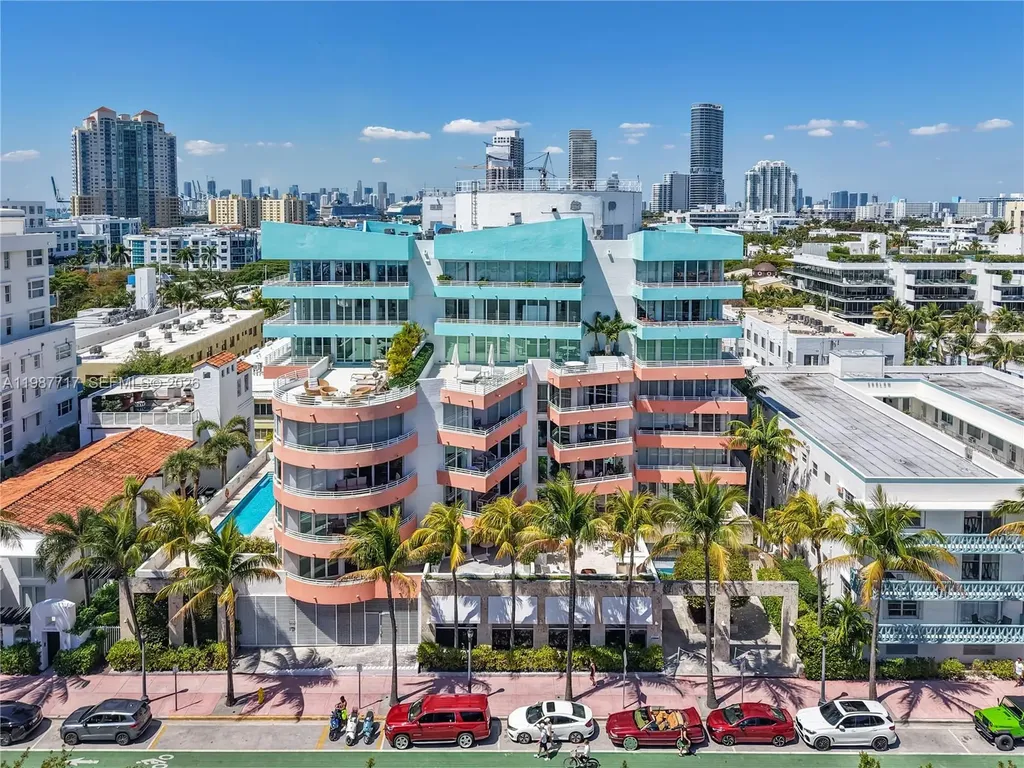 225 Collins Avenue Miami Beach FL 33139