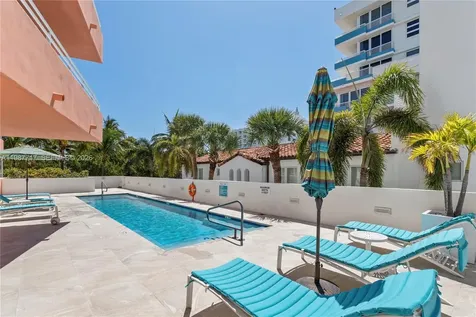 225 Collins Avenue Miami Beach FL 33139
