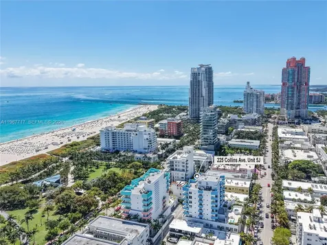 225 Collins Avenue Miami Beach FL 33139