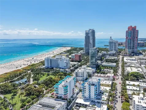 225 Collins Avenue Miami Beach FL 33139