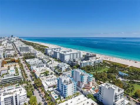 225 Collins Avenue Miami Beach FL 33139