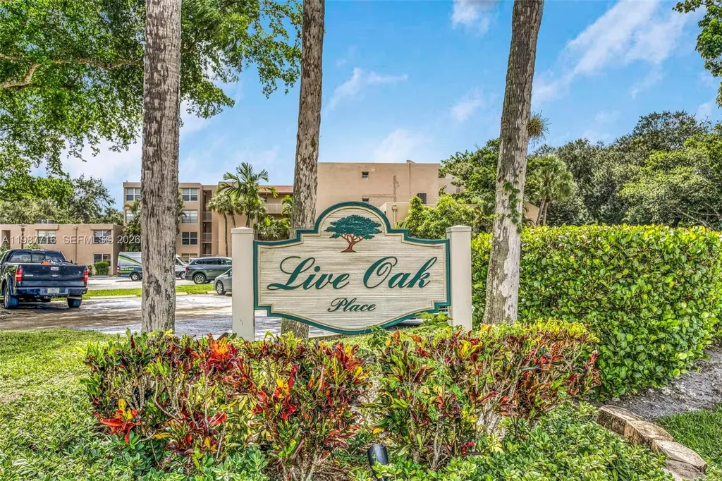 9450 Live Oak Place Davie FL 33324