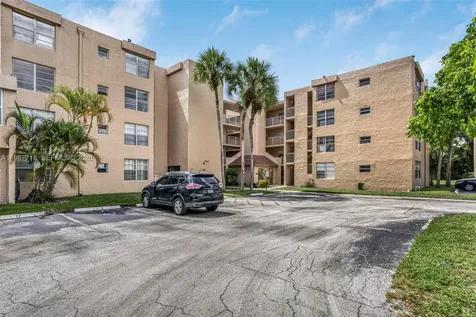 9450 Live Oak Place Davie FL 33324