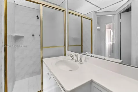 5055 Collins Avenue Miami Beach FL 33140
