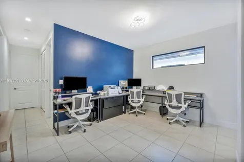 4346 NW 81st Avenue Doral FL 33166