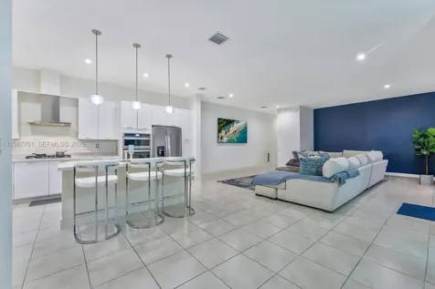 4346 NW 81st Avenue Doral FL 33166