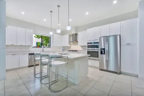 4346 NW 81st Avenue Doral FL 33166