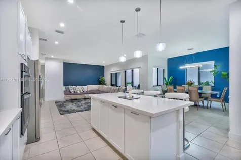 4346 NW 81st Avenue Doral FL 33166
