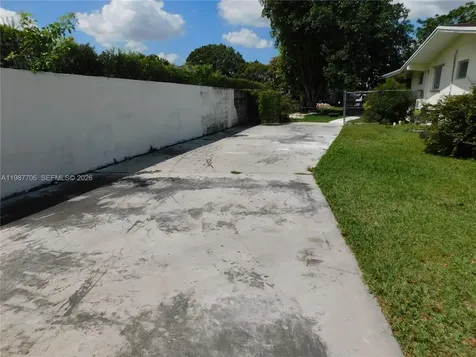 6700 SW 97th Avenue Miami FL 33173